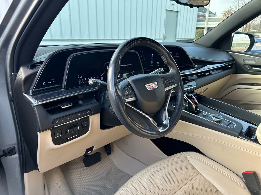 Certified 2023 Cadillac Escalade Premium Luxury w/ LPO, Radiant Package image 13