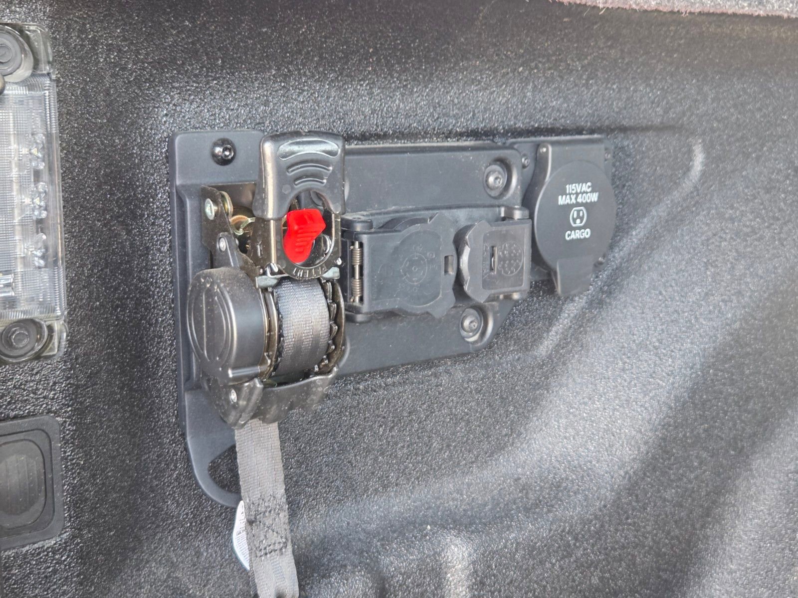 Used 2023 RAM 2500 Limited AWD/4WD image 16