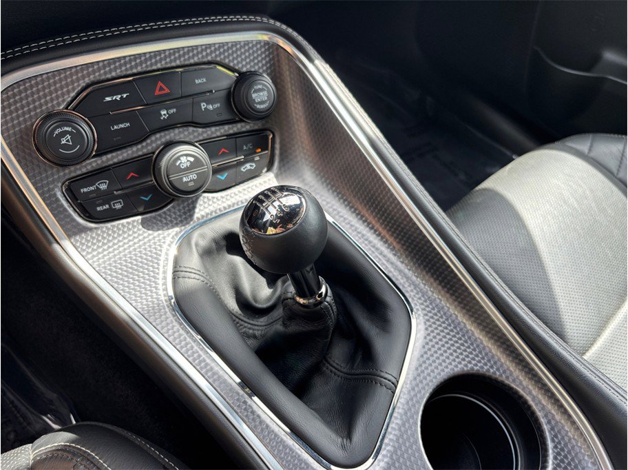 Used 2015 Dodge Challenger SRT Hellcat image 37