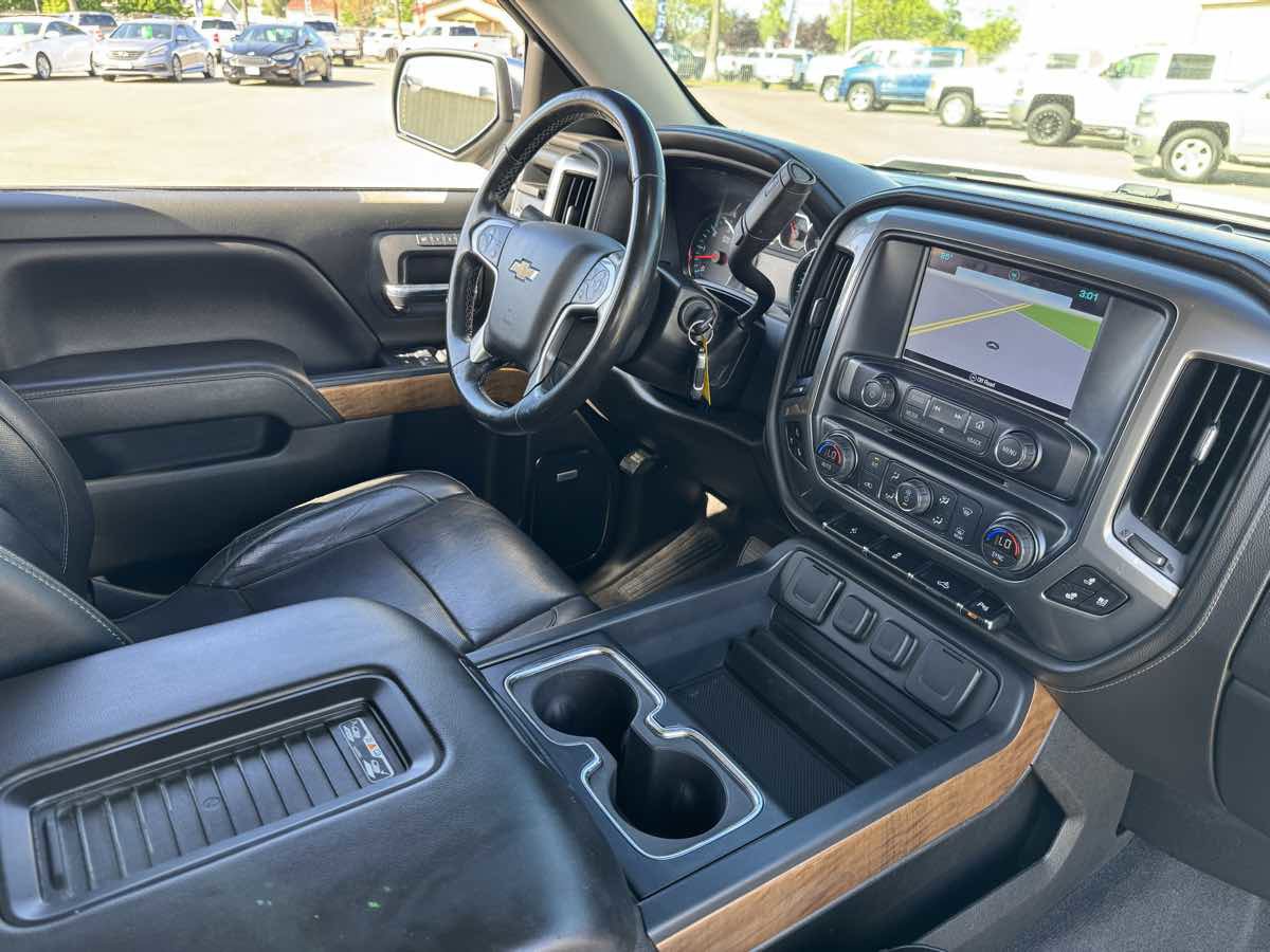Used 2018 Chevrolet Silverado 1500 LTZ w/ Sport Package AWD/4WD image 15