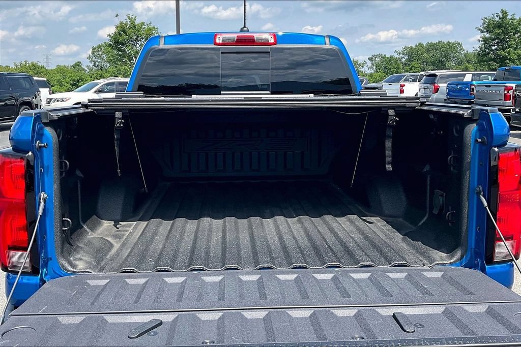 Used 2023 Chevrolet Colorado ZR2 w/ ZR2 Convenience Package III AWD/4WD image 9