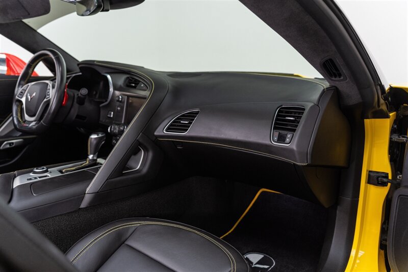 Used 2018 Chevrolet Corvette Z06 RWD image 65