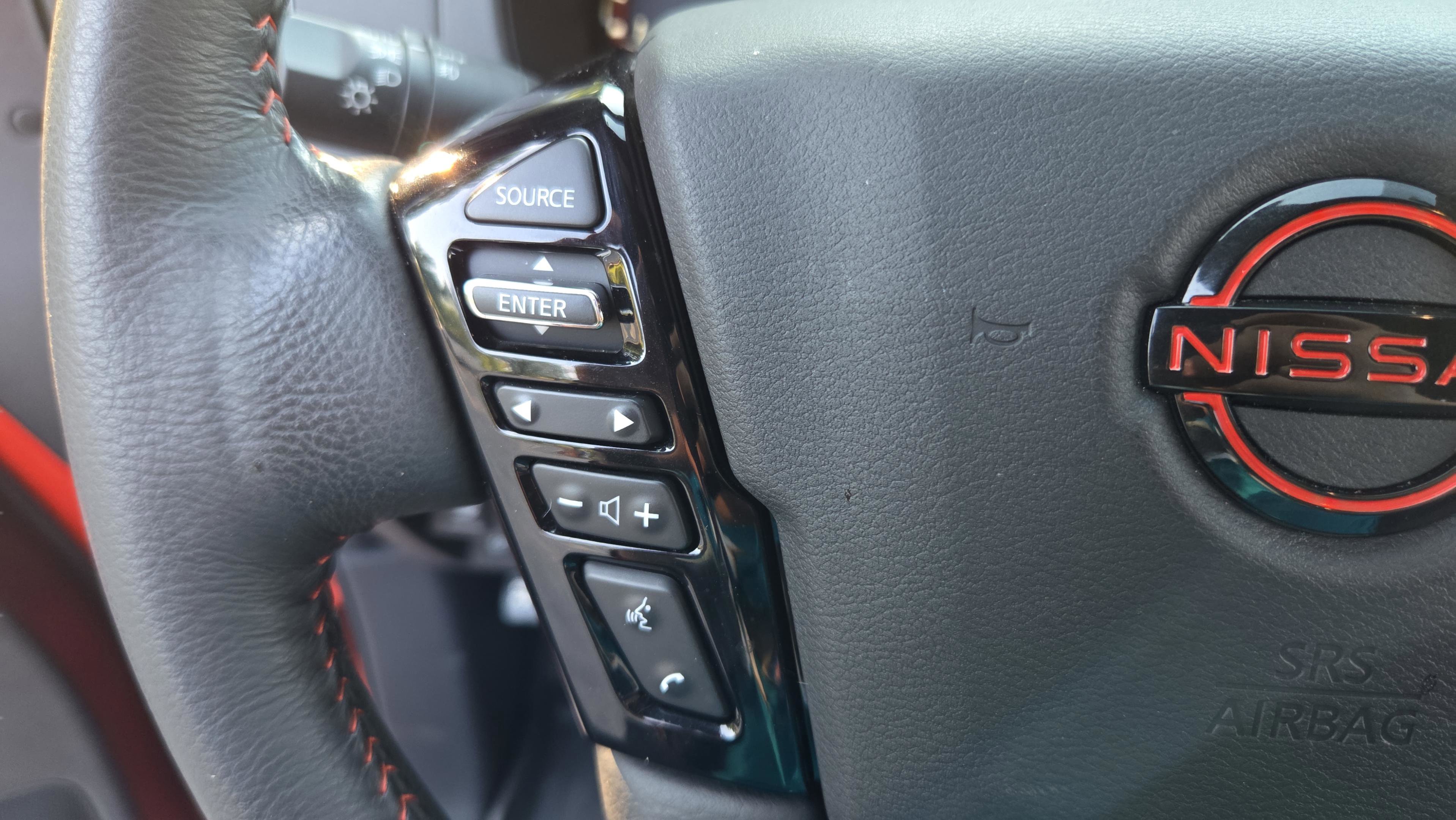 Used 2025 Nissan Frontier Pro-X w/ Pro Convenience Package RWD image 25