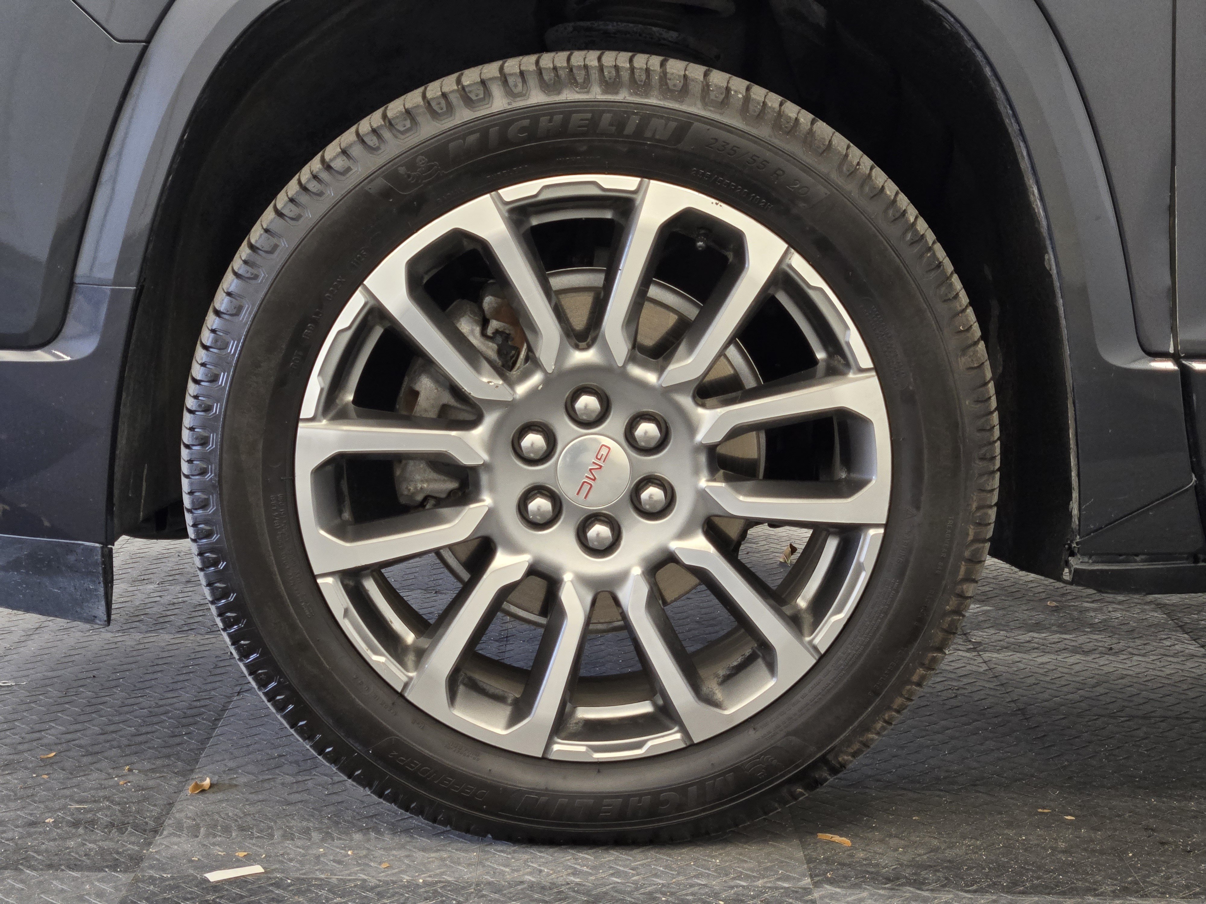 Used 2023 GMC Acadia Denali w/ Denali Ultimate Package AWD/4WD image 10