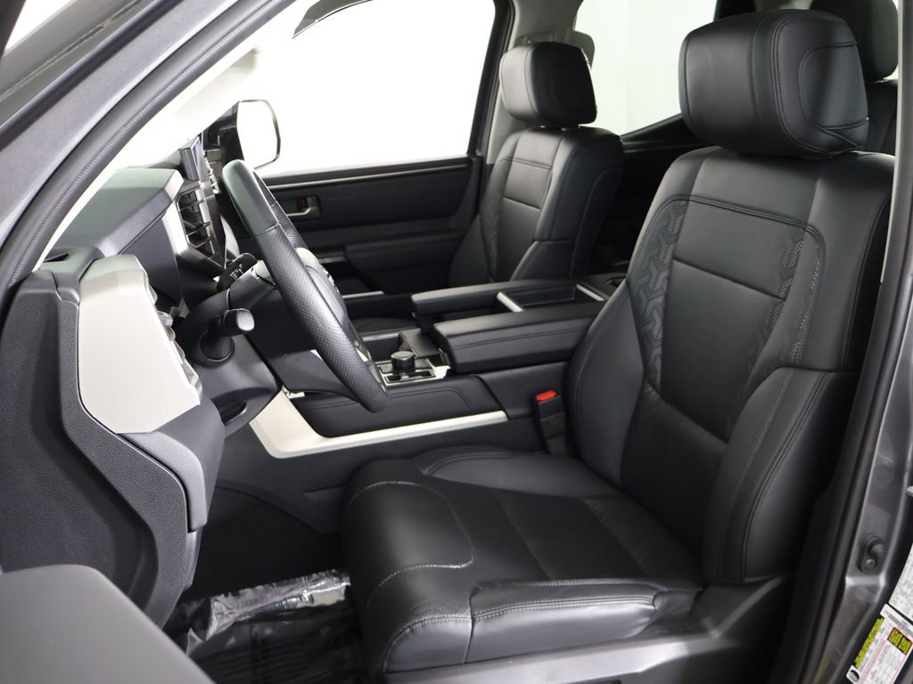 Used 2023 Toyota Tundra Limited w/ Power Package AWD/4WD image 31