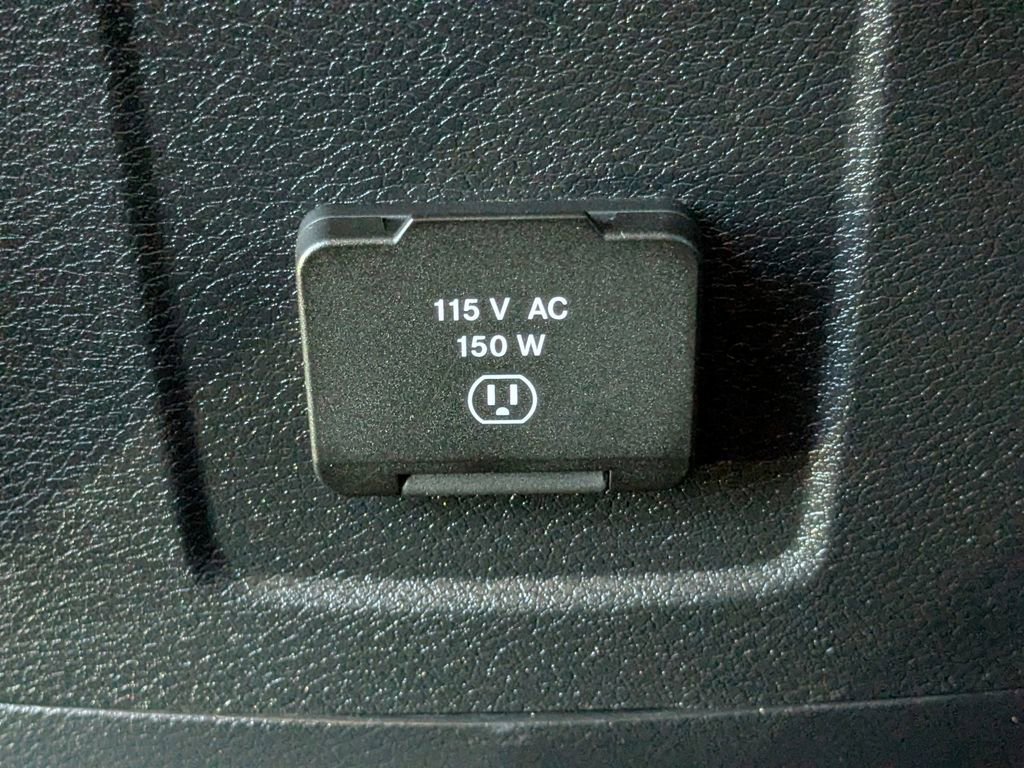 Used 2023 Jeep Wrangler Unlimited Rubicon 4xe AWD/4WD image 13