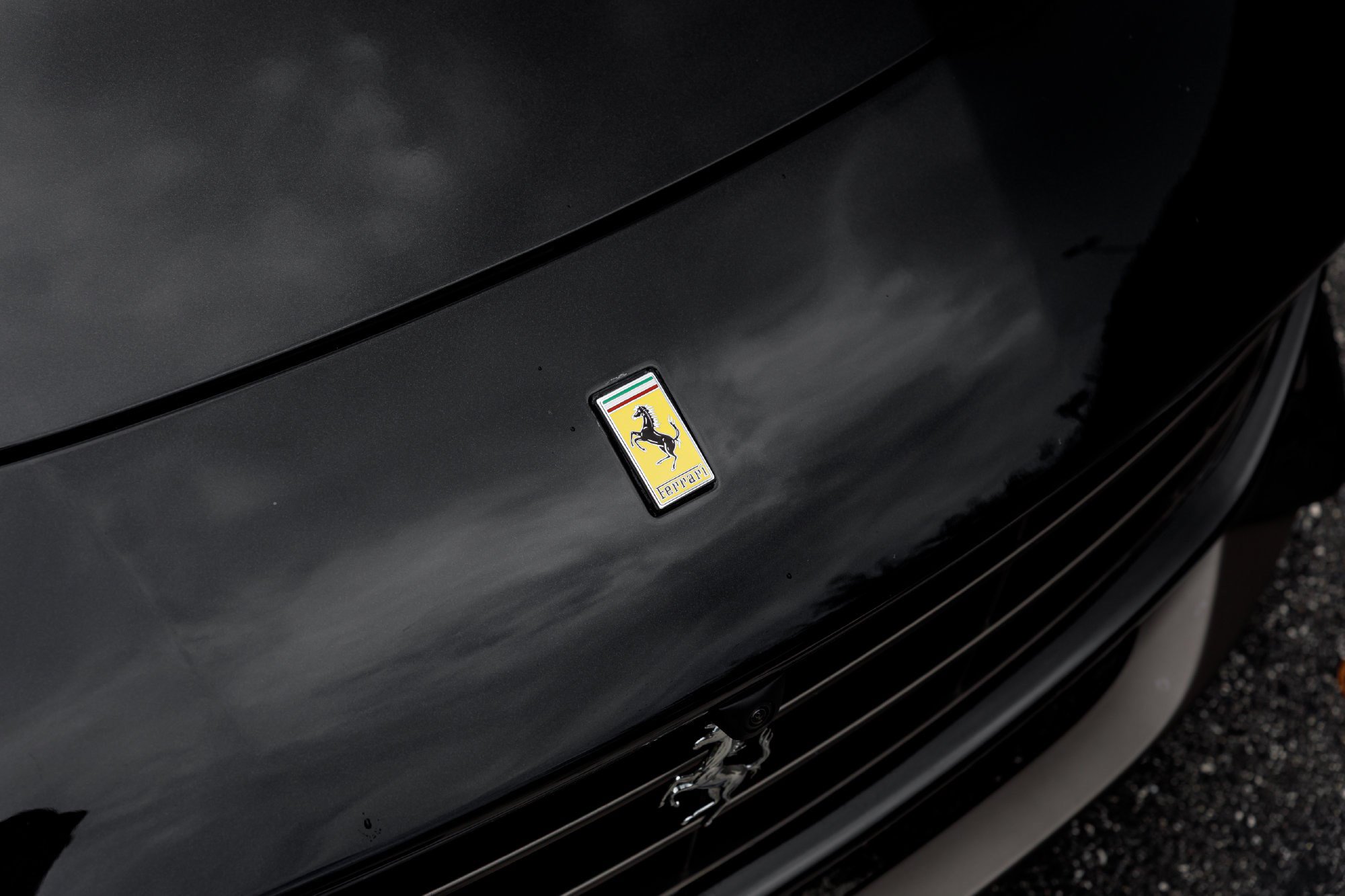 Used 2014 Ferrari F12 Berlinetta RWD image 12