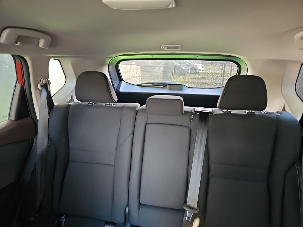 Used 2023 Nissan Rogue S AWD/4WD image 13