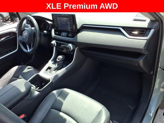 Used 2022 Toyota RAV4 XLE Premium AWD/4WD image 11
