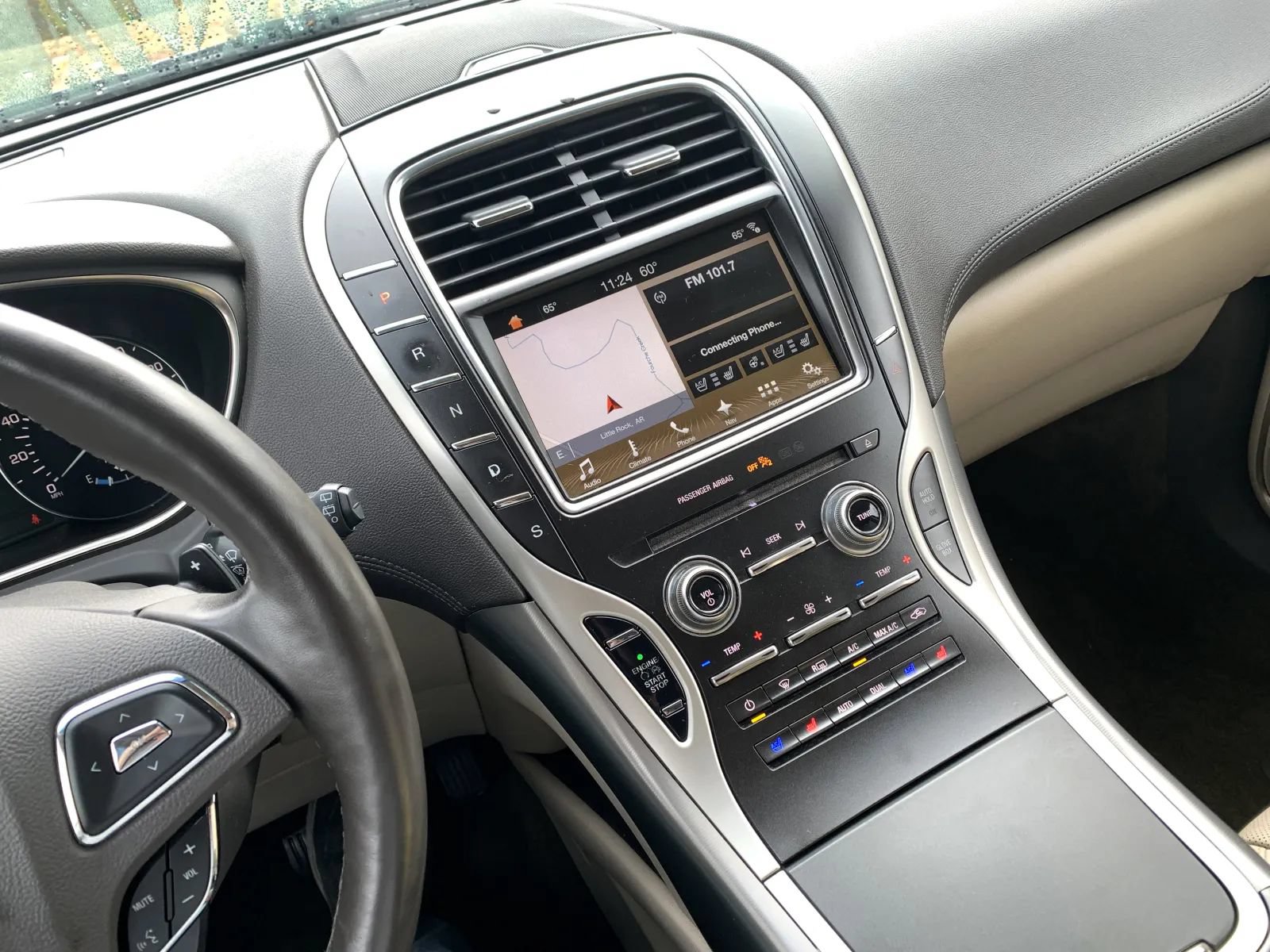 Used 2018 Lincoln MKX Reserve w/ Driver Assistance Package FWD image 14