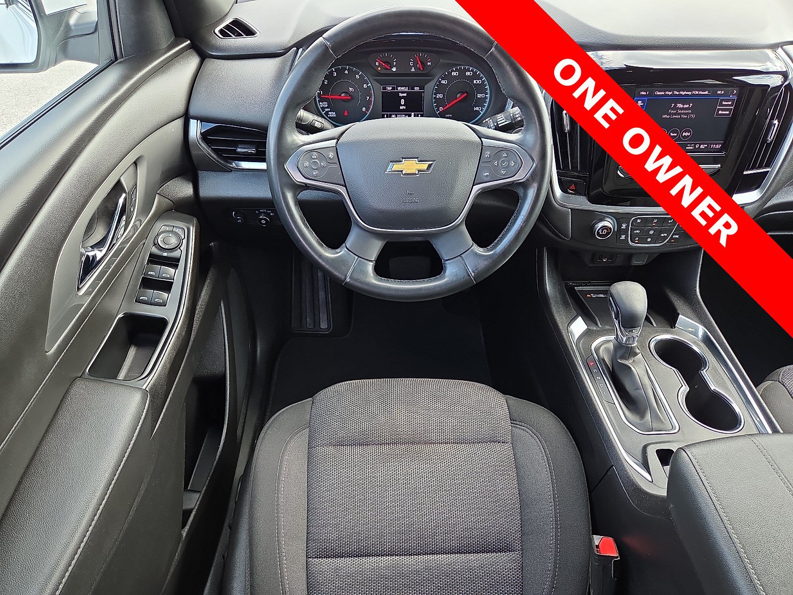 Used 2023 Chevrolet Traverse LT FWD image 13