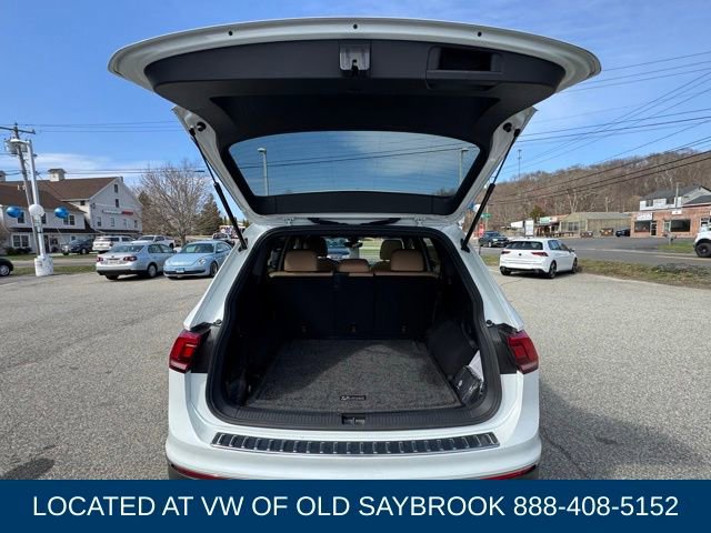 Used 2023 Volkswagen Tiguan SE w/ Panoramic Sunroof Package image 19