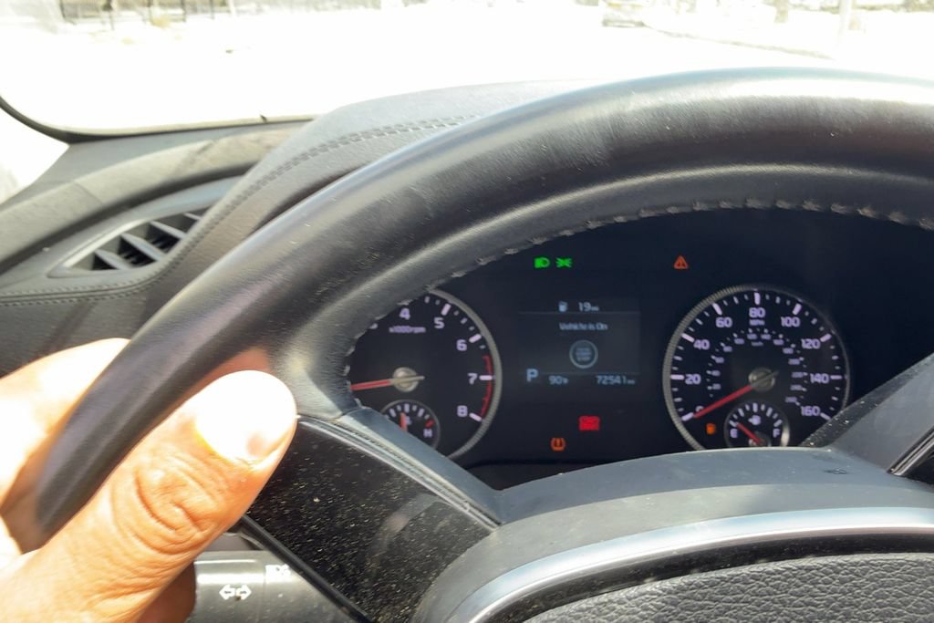 Used 2022 Kia Telluride LX FWD image 16