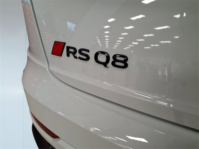 New 2026 Audi RS Q8 performance image 9