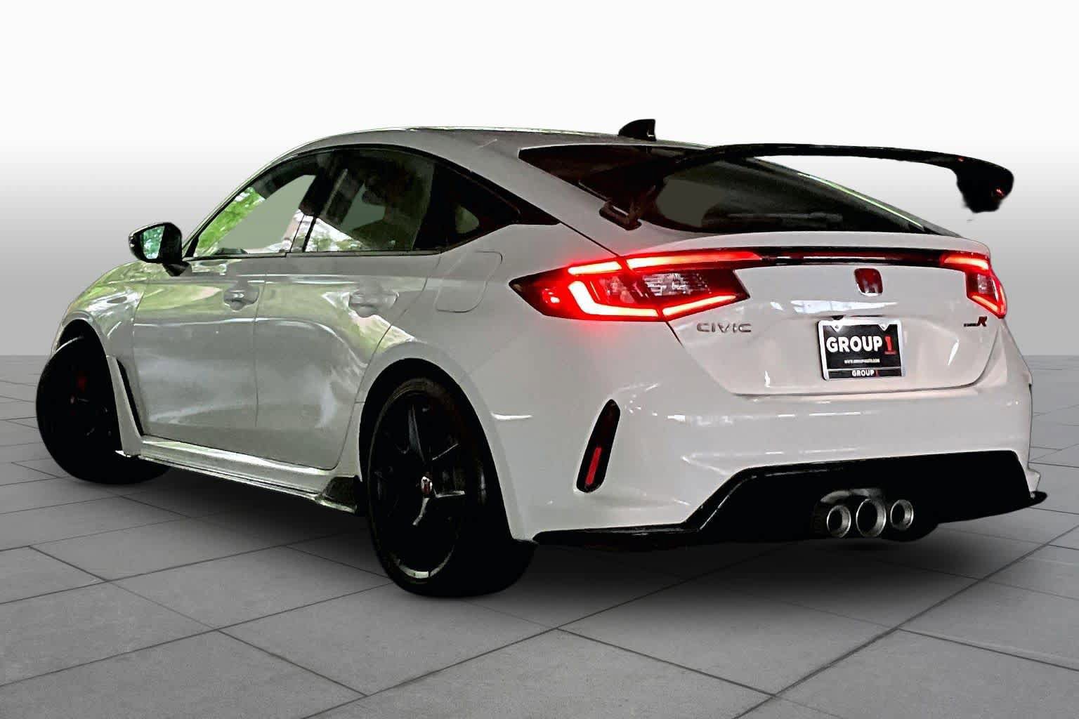Used 2025 Honda Civic Type R image 11