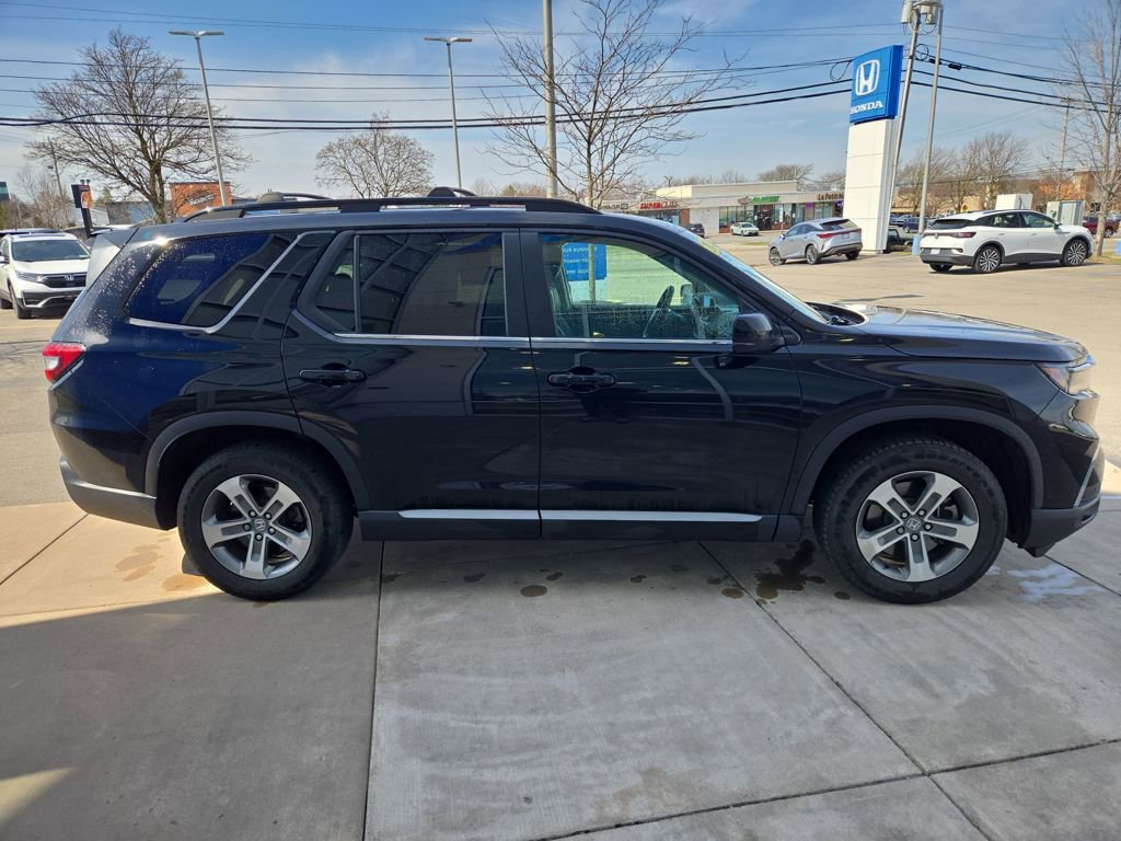 Used 2023 Honda Pilot EX-L image 2