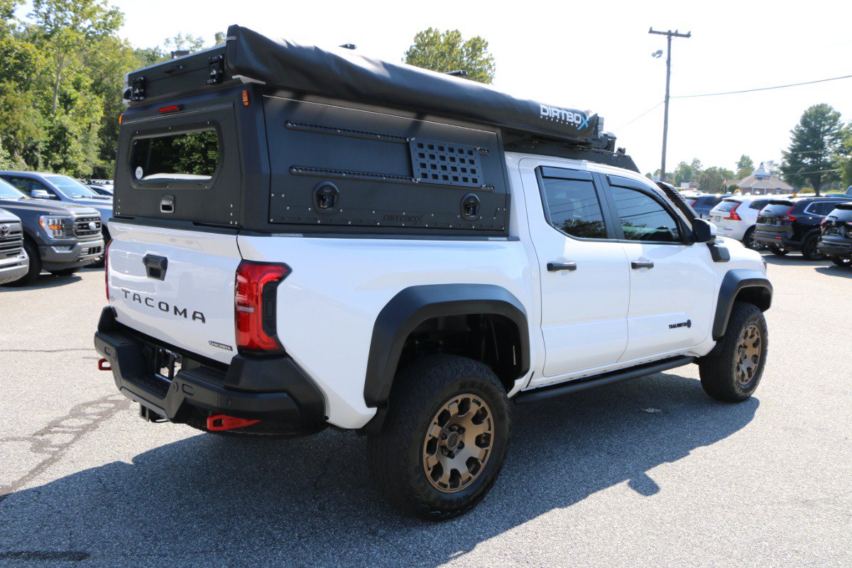 Used 2024 Toyota Tacoma 4x4 Double Cab Hybrid image 9