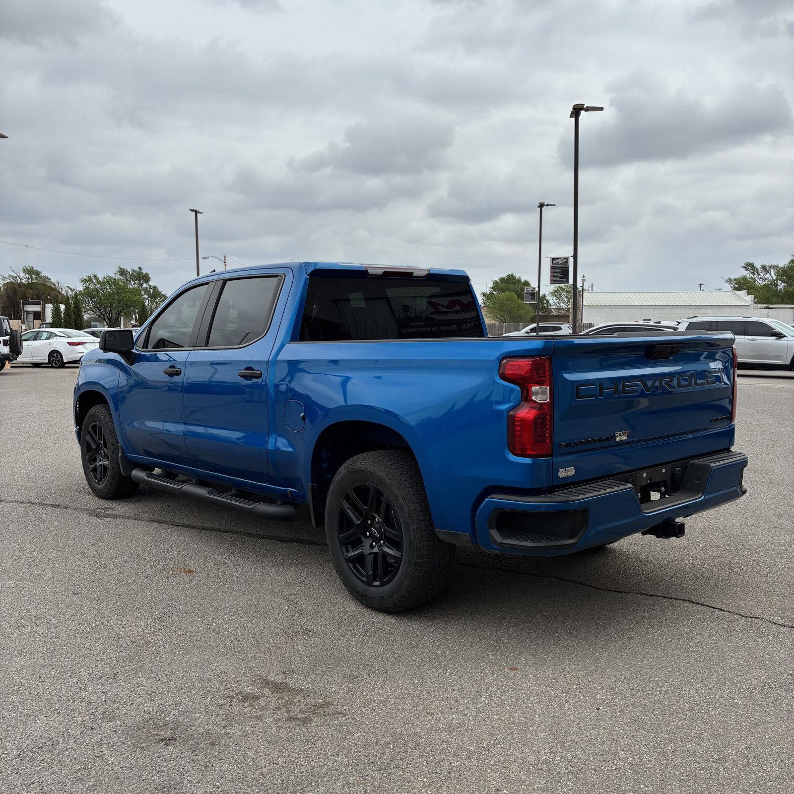 Used 2024 Chevrolet Silverado 1500 Custom w/ Turbomax Blackout Package image 10