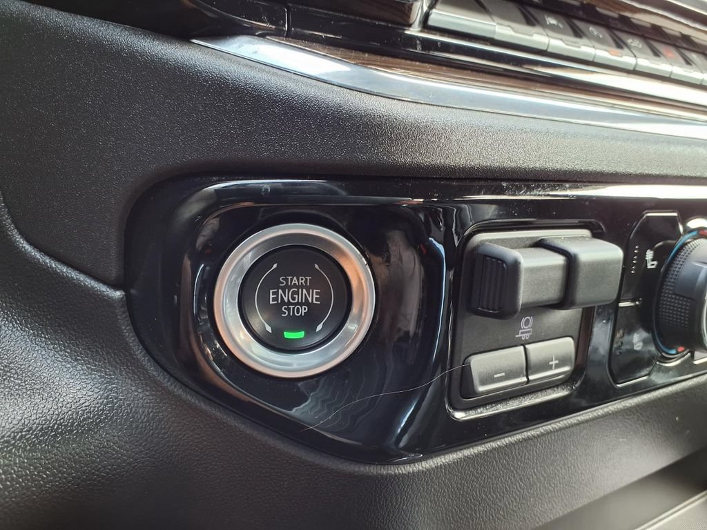 Used 2023 Chevrolet Silverado 1500 LT Trail Boss w/ Convenience Package II AWD/4WD image 10