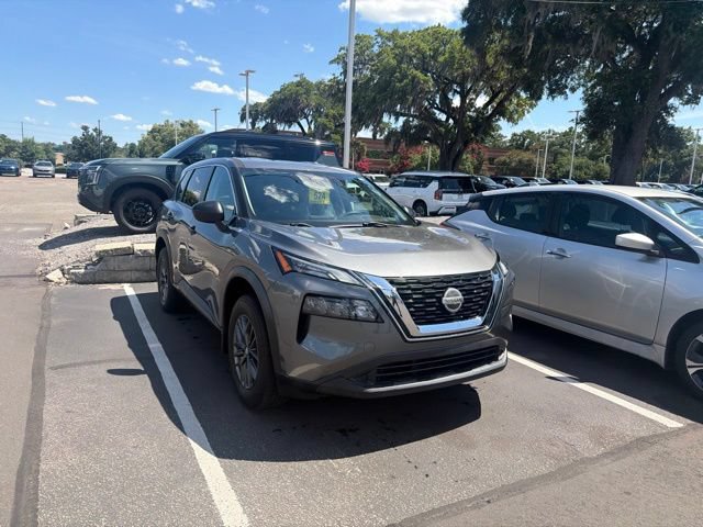 Used 2021 Nissan Rogue S FWD image 5
