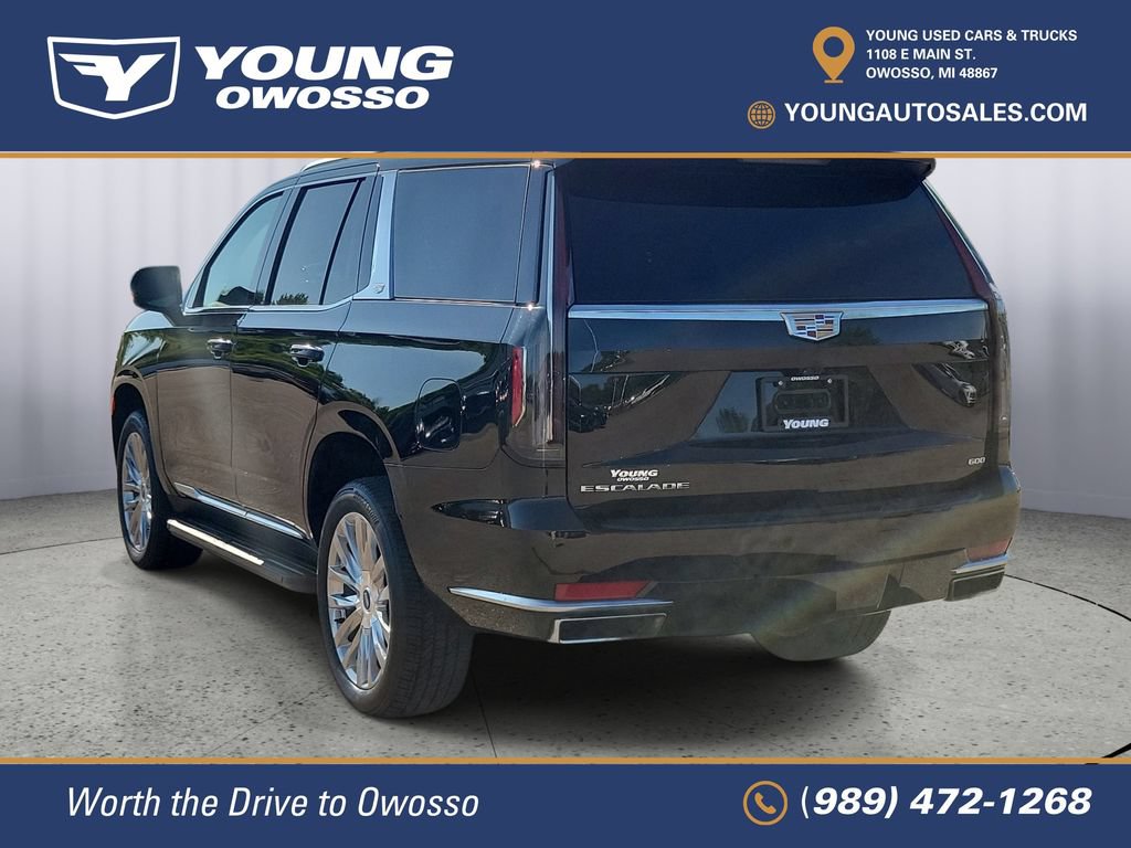 Used 2023 Cadillac Escalade Premium Luxury AWD/4WD image 4