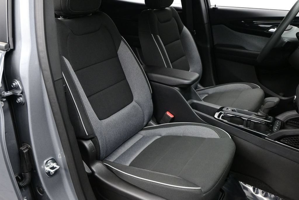 Used 2026 Chevrolet TrailBlazer LT w/ Midnight Edition FWD image 30
