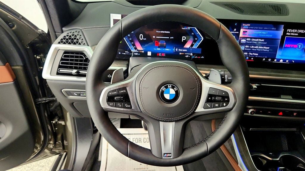 Used 2026 BMW X7 xDrive40i w/ M Sport Package AWD/4WD image 14