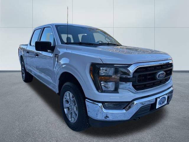Used 2023 Ford F150 XLT image 2