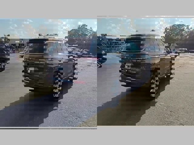 New 2025 Jeep Grand Cherokee L Laredo w/ Luxury Tech Group I image 32