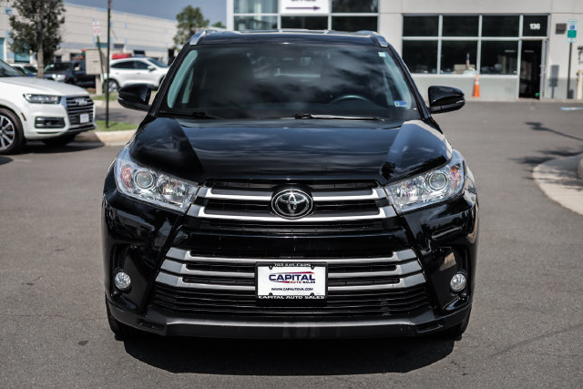 Used 2019 Toyota Highlander XLE AWD/4WD image 6