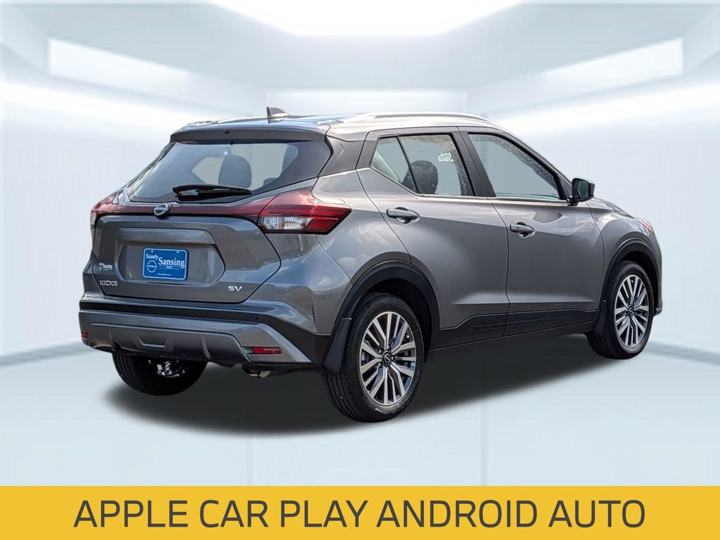 Used 2024 Nissan Kicks SV FWD image 7