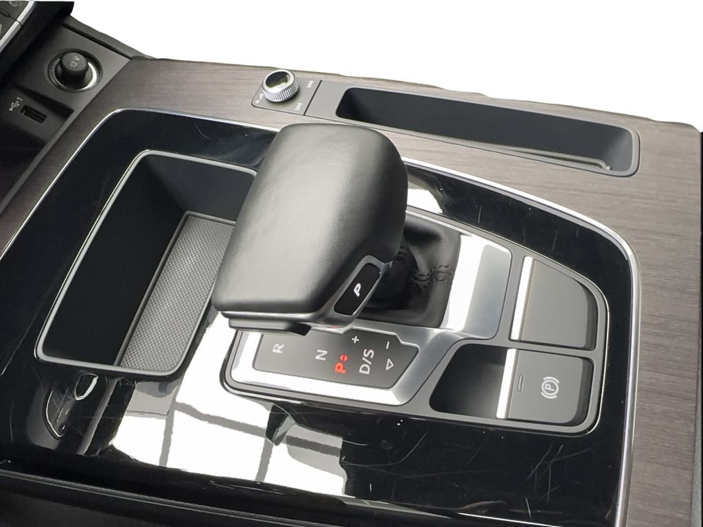 Used 2022 Audi Q5 2.0T Premium image 43