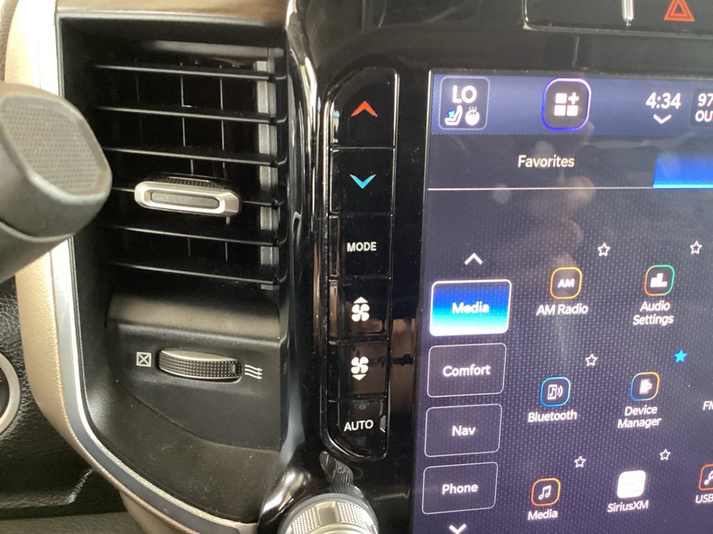 Used 2023 RAM 4500 Laramie AWD/4WD image 62