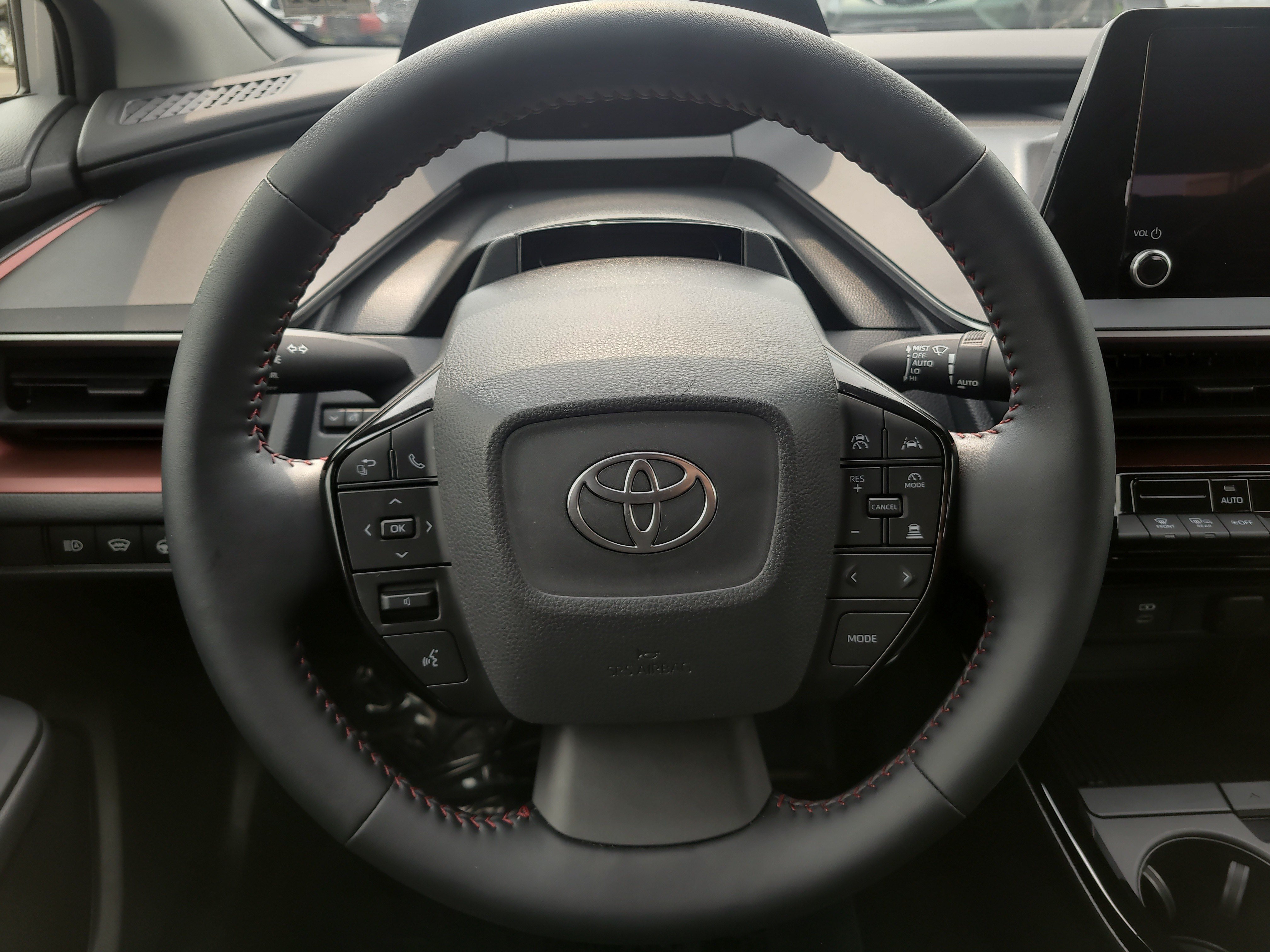 Certified 2026 Toyota Prius Plug-In Hybrid FWD image 21