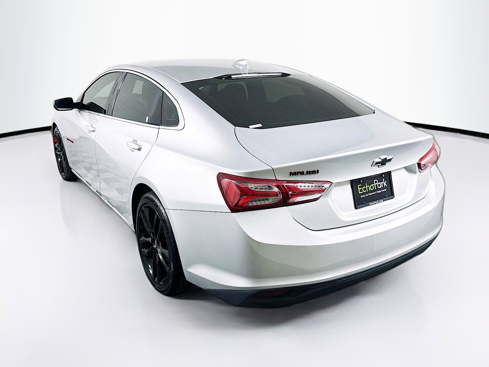 Used 2021 Chevrolet Malibu LT w/ Redline Edition FWD image 5