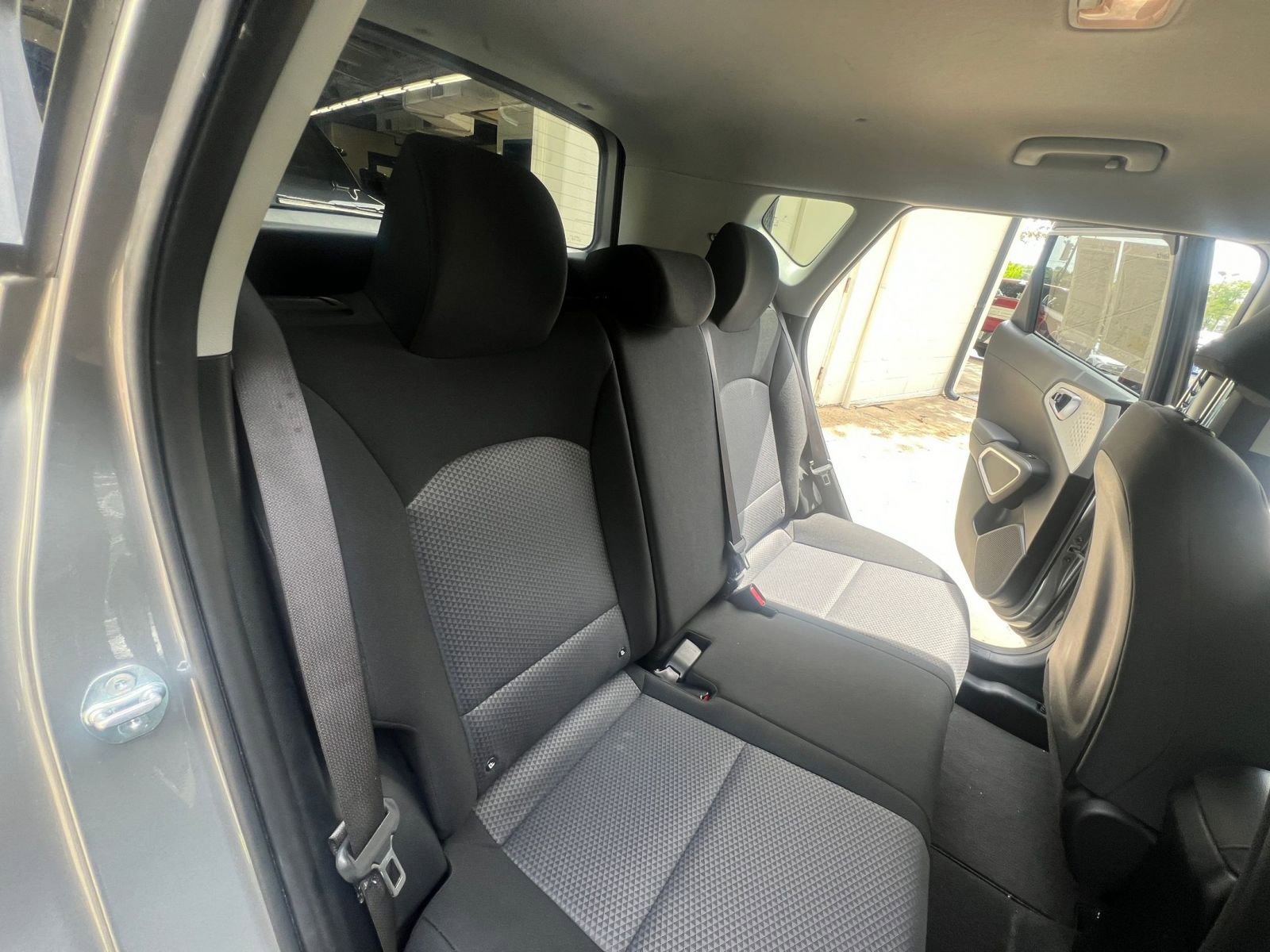 Used 2025 Kia Soul LX w/ LX Technology Package FWD image 33