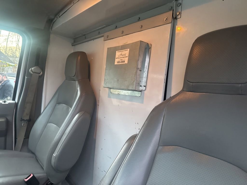 Used 2016 Ford E-350 and Econoline 350 Super Duty w/ Power Windows & Locks Group image 47