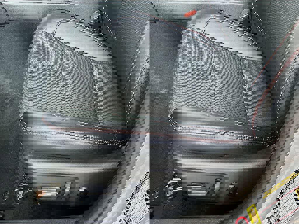 Used 2017 Toyota Camry SE image 28