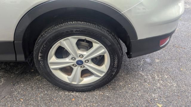 Used 2015 Ford Escape SE FWD image 10