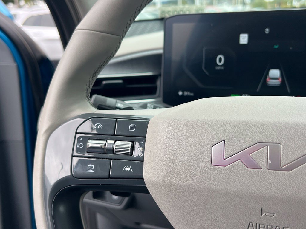 Certified 2024 Kia EV9 Land AWD/4WD image 21