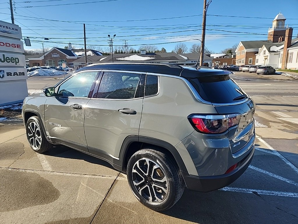 Certified 2022 Jeep Compass Limited image 8