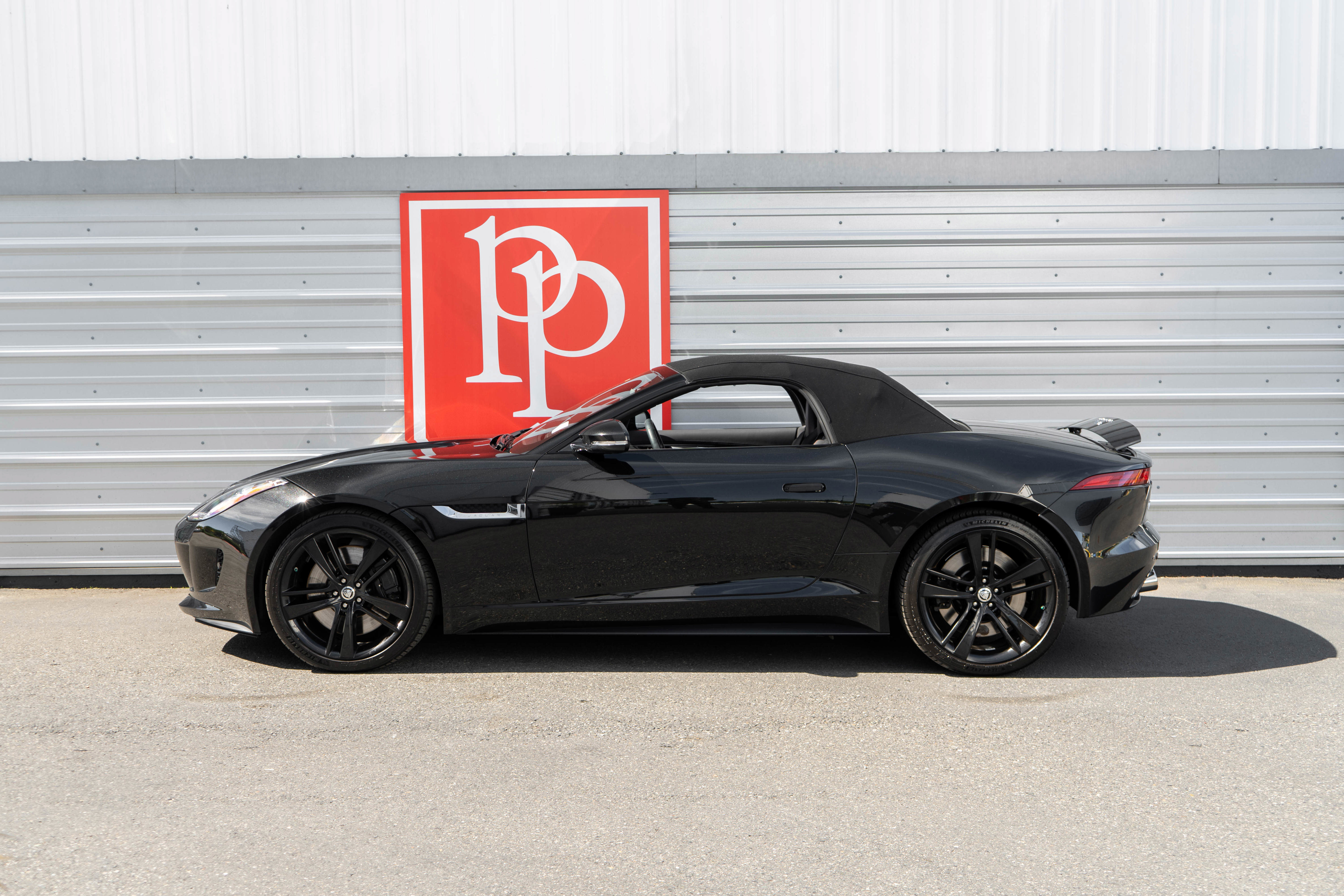 Used 2014 Jaguar F-TYPE S RWD image 33