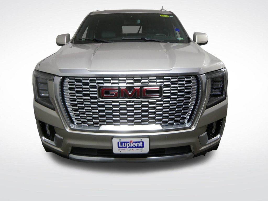Used 2024 GMC Yukon XL Denali AWD/4WD image 11