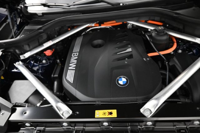 New 2026 BMW X5 xDrive50e w/ M Sport Package AWD/4WD image 20