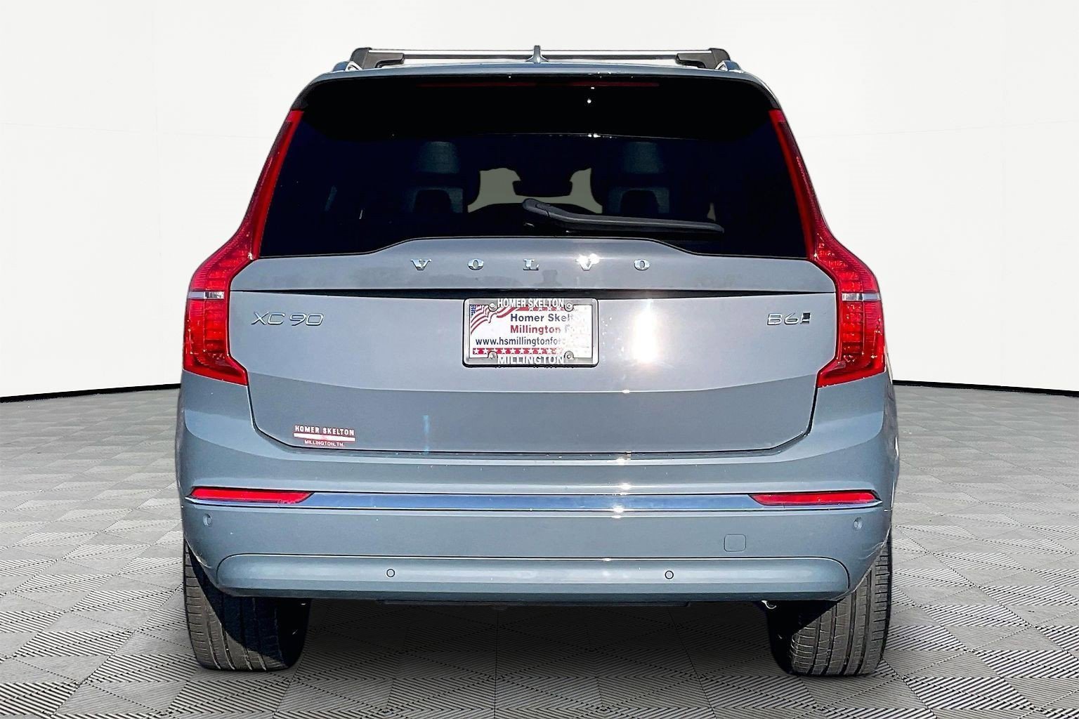 Used 2023 Volvo XC90 B6 Plus image 4