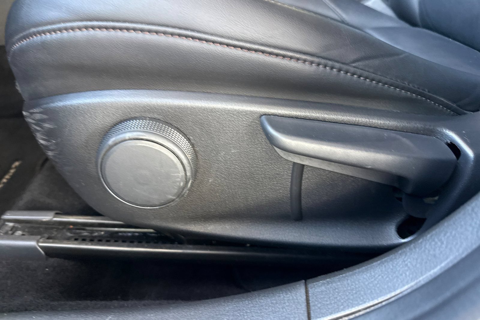 Used 2025 MAZDA MAZDA3 s Sport FWD image 18