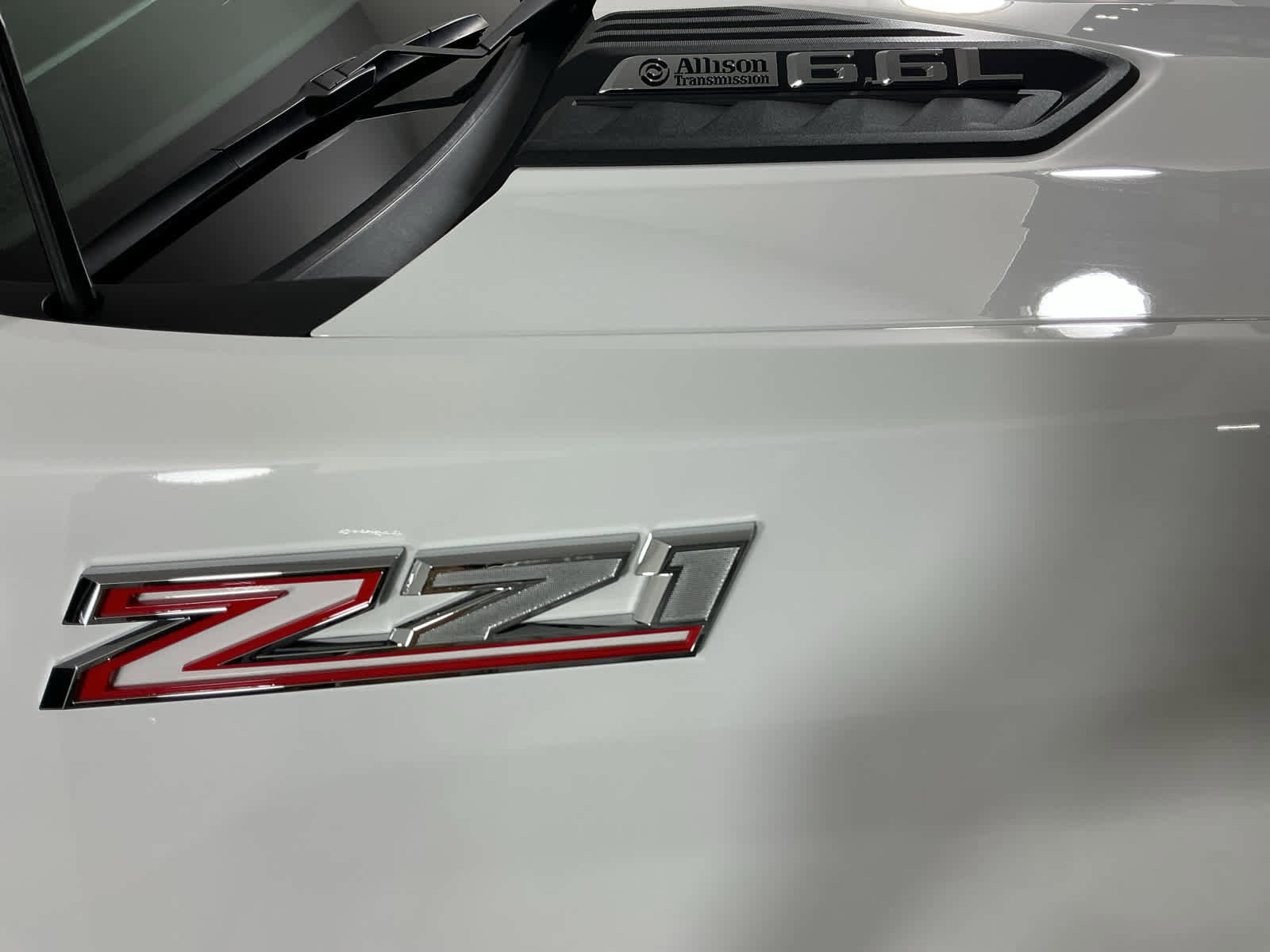 Used 2024 Chevrolet Silverado 3500 LT w/ Convenience Package image 4