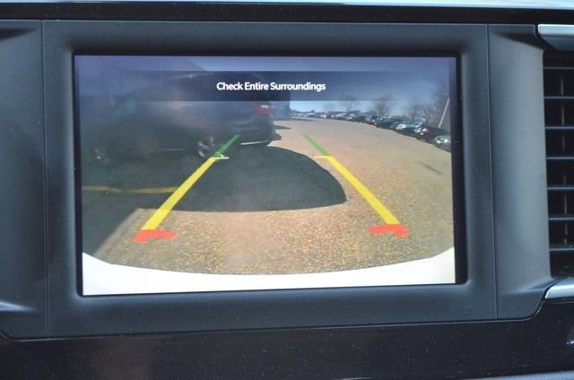 Used 2023 Chrysler Voyager LX image 31