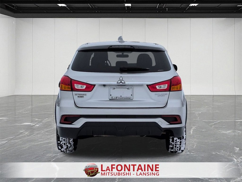 Used 2018 Mitsubishi Outlander Sport LE image 4