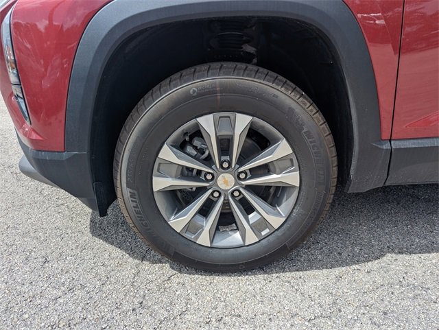 New 2025 Chevrolet Equinox LT w/ Safety and Technology Package image 14